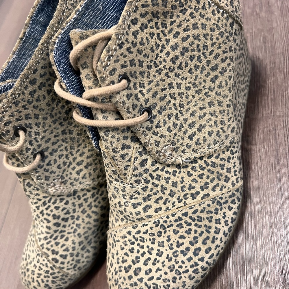 Booties by TOM - Picture 4 of 5
